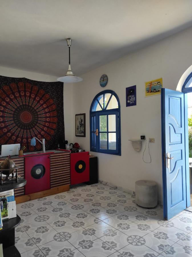 Pinegroove Hostel Vlorë Exterior foto