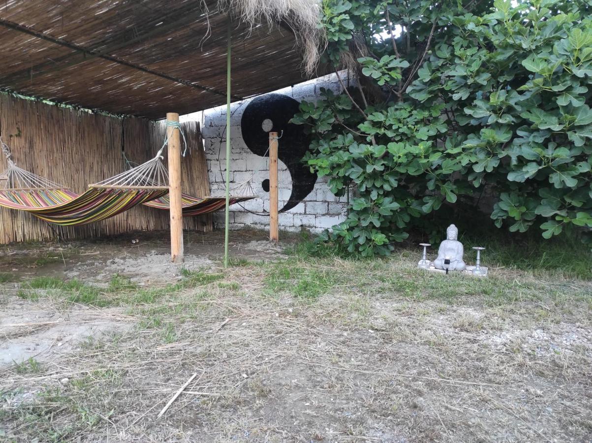 Pinegroove Hostel Vlorë Exterior foto